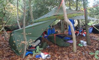1 Ra Camp Bivi Site Bushcraft Pb050120