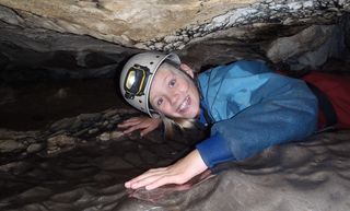 1 Ra Caving Cheese Press